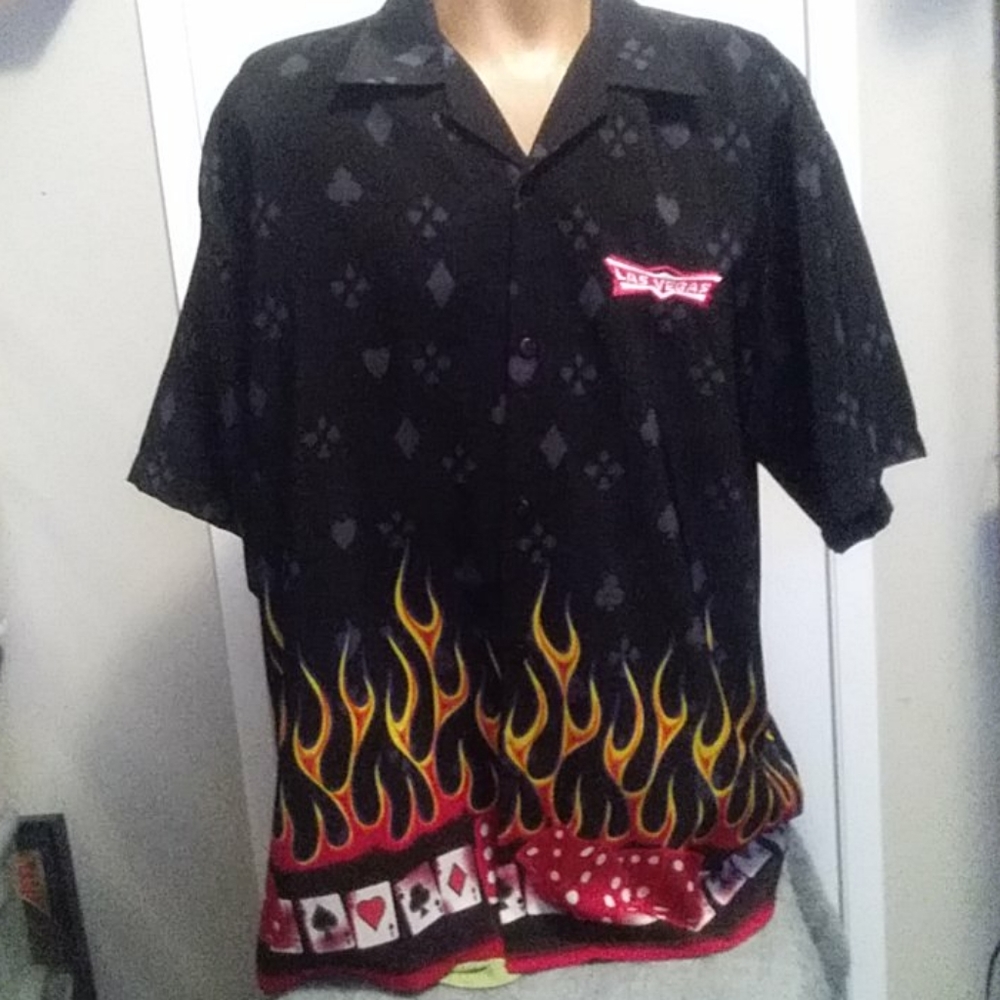 Style last Vegas button down shirt